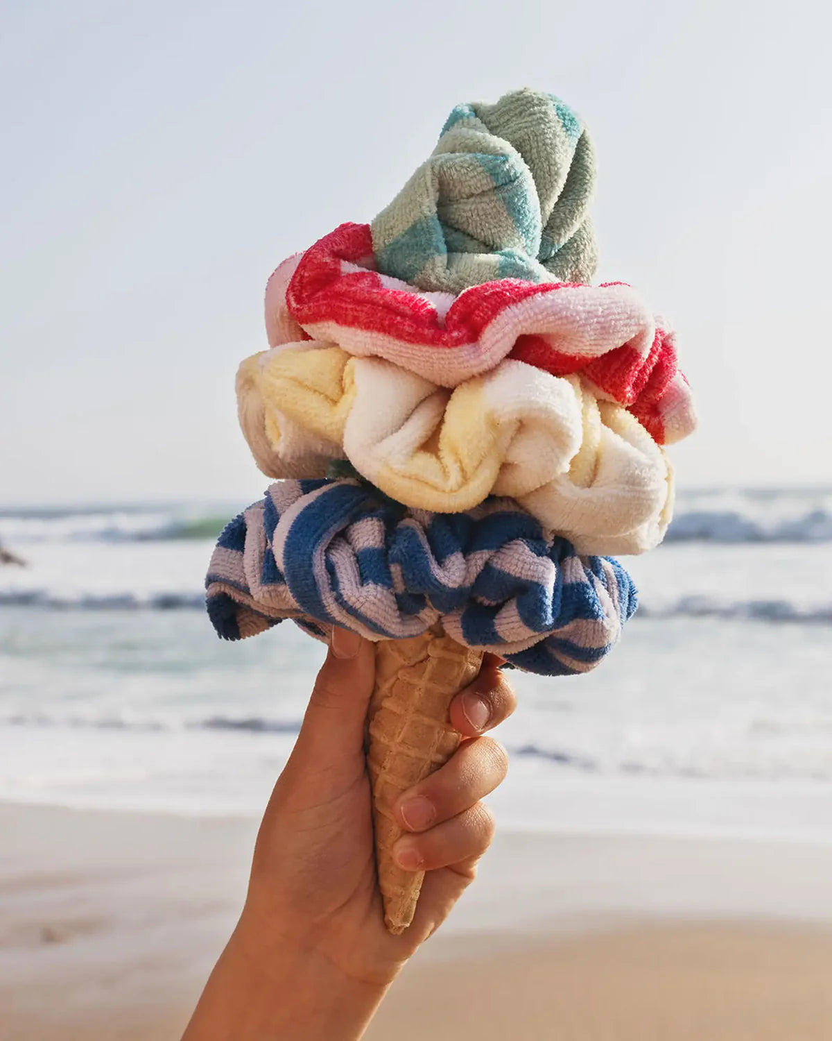 JERA Mini Vague scrunchies
