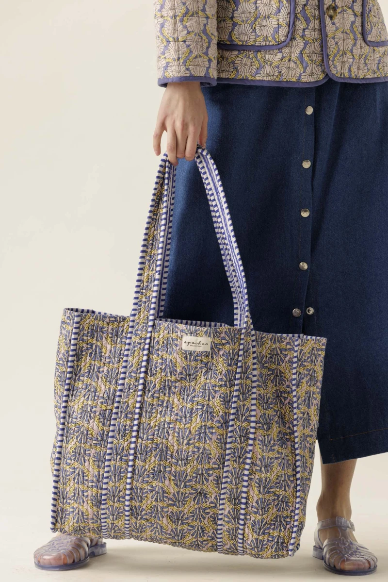Apaches Tokaree Tote Bag