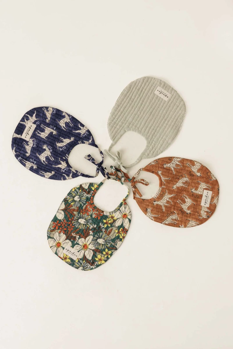 Apaches Shampa Bib small checkmate