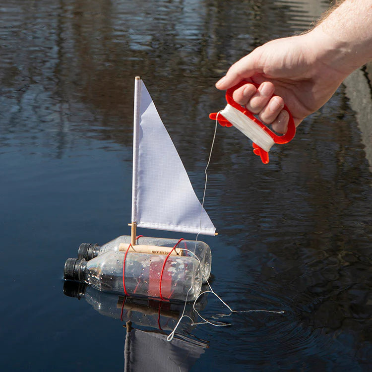 Kikkerland Huckleberry make your own sailboat