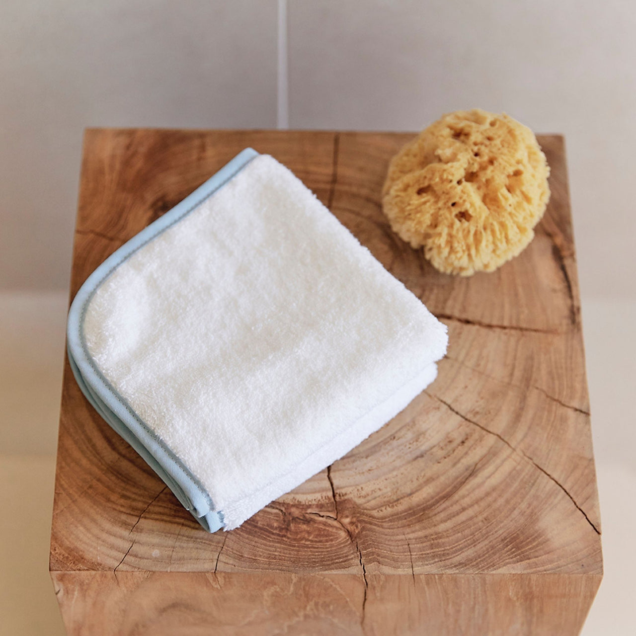 Torres Noves Face Towel