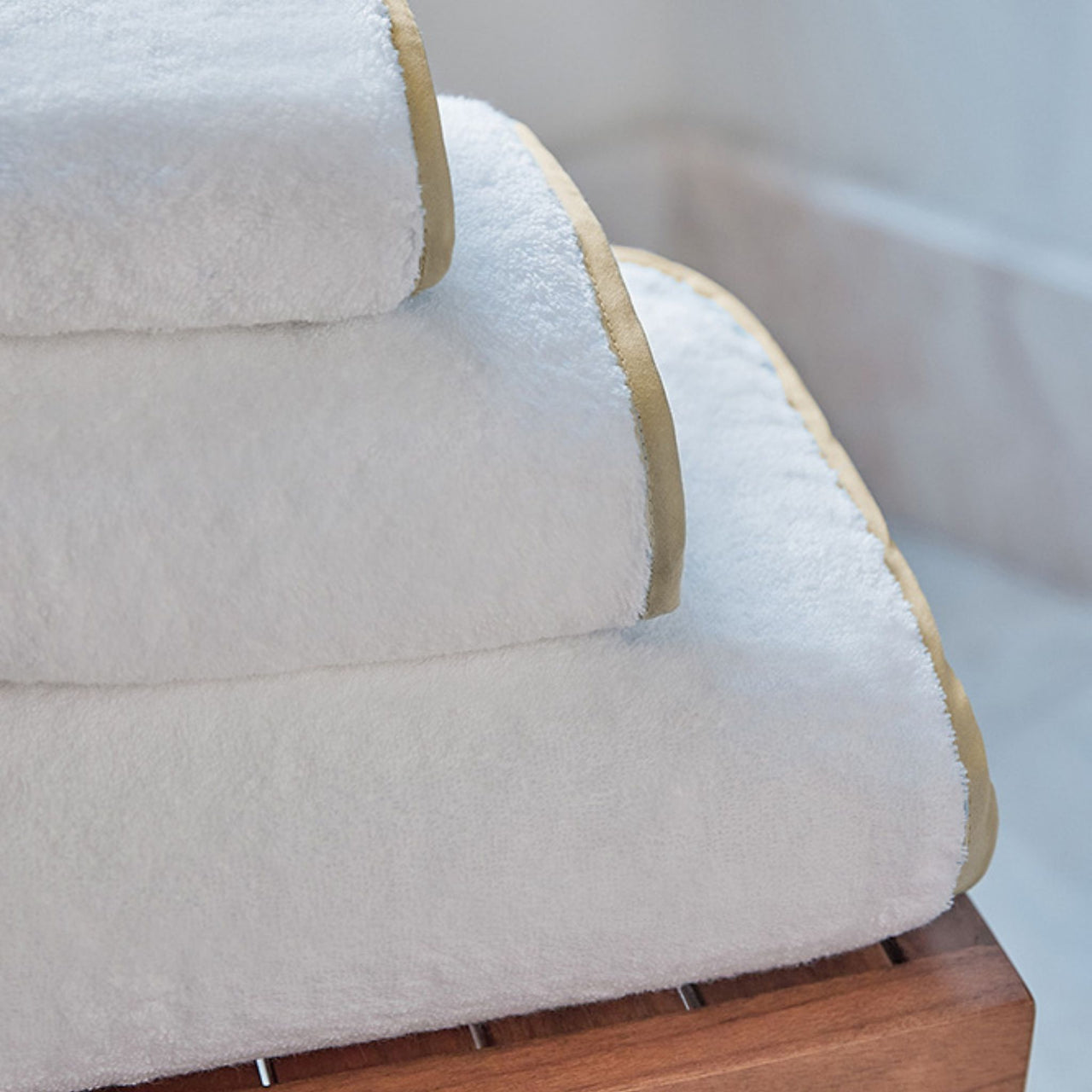 Torres Noves Face Towel