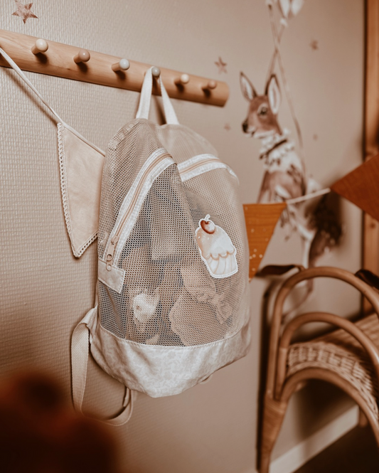 Beach Net Backpack - Bouquet Silhouette