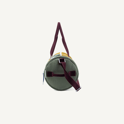 Sticky Lemon Duffle bag • adventure • meet me in the meadows
