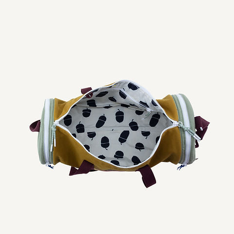 Sticky Lemon Duffle bag • adventure • meet me in the meadows