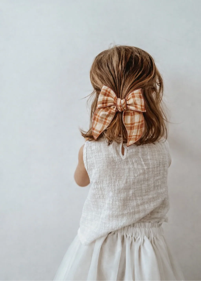 Fable bow Clip