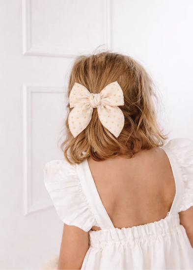Fable bow Clip