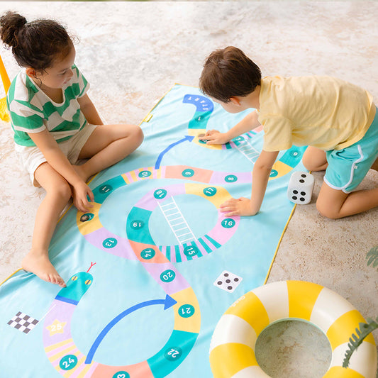 Quut Play Towel L- Snakes & Ladders