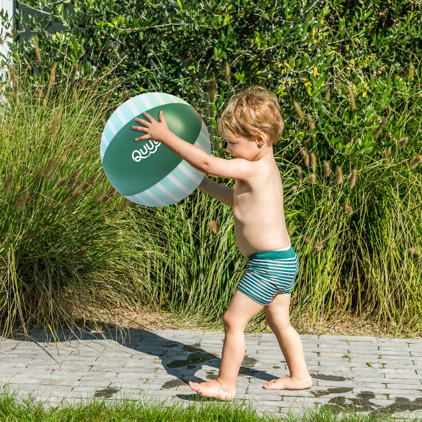 Quut Beach Ball -Garden Green
